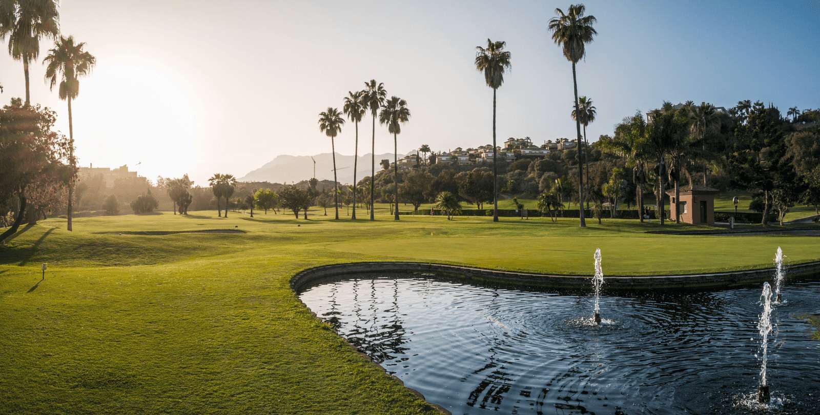 Santa Clara Golf Marbella: visitor-friendly golf with sea views in Marbella East