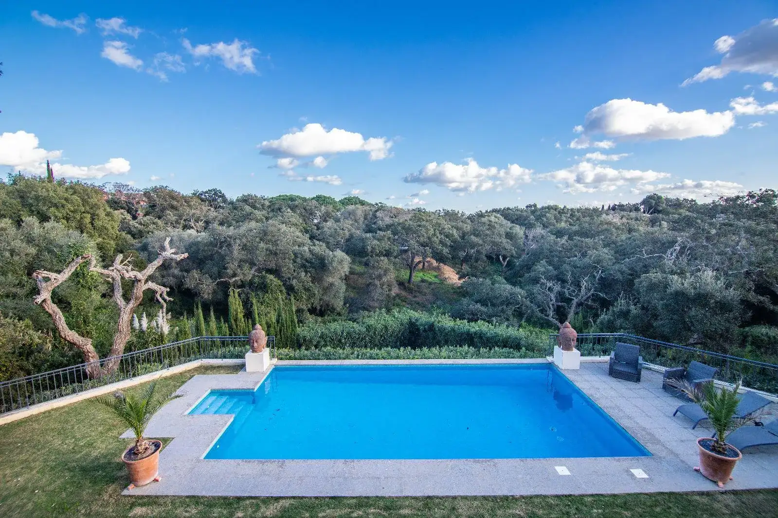 Classical villa in Sotogrande Alto
