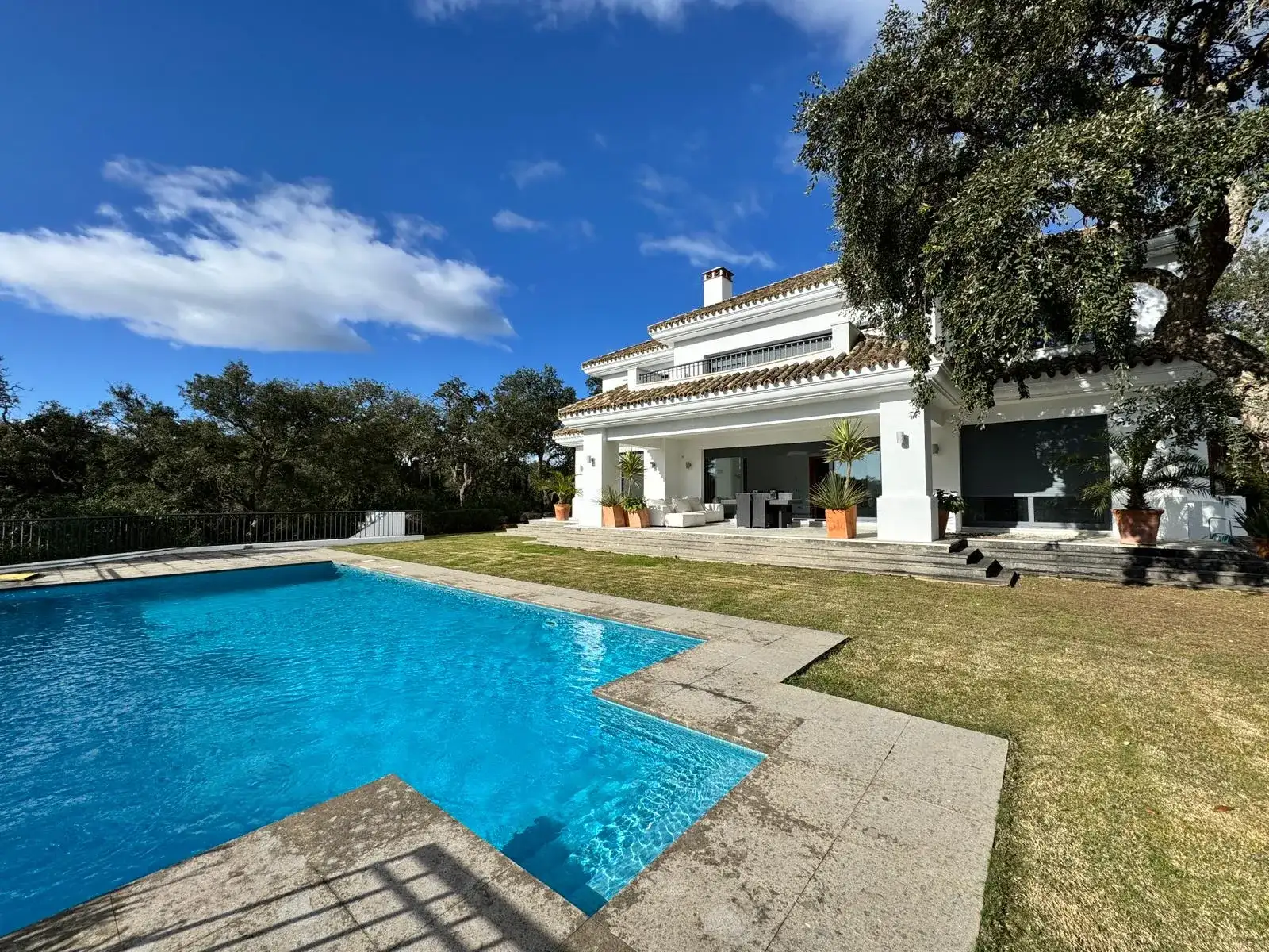 Classical villa in Sotogrande Alto - Photo 2