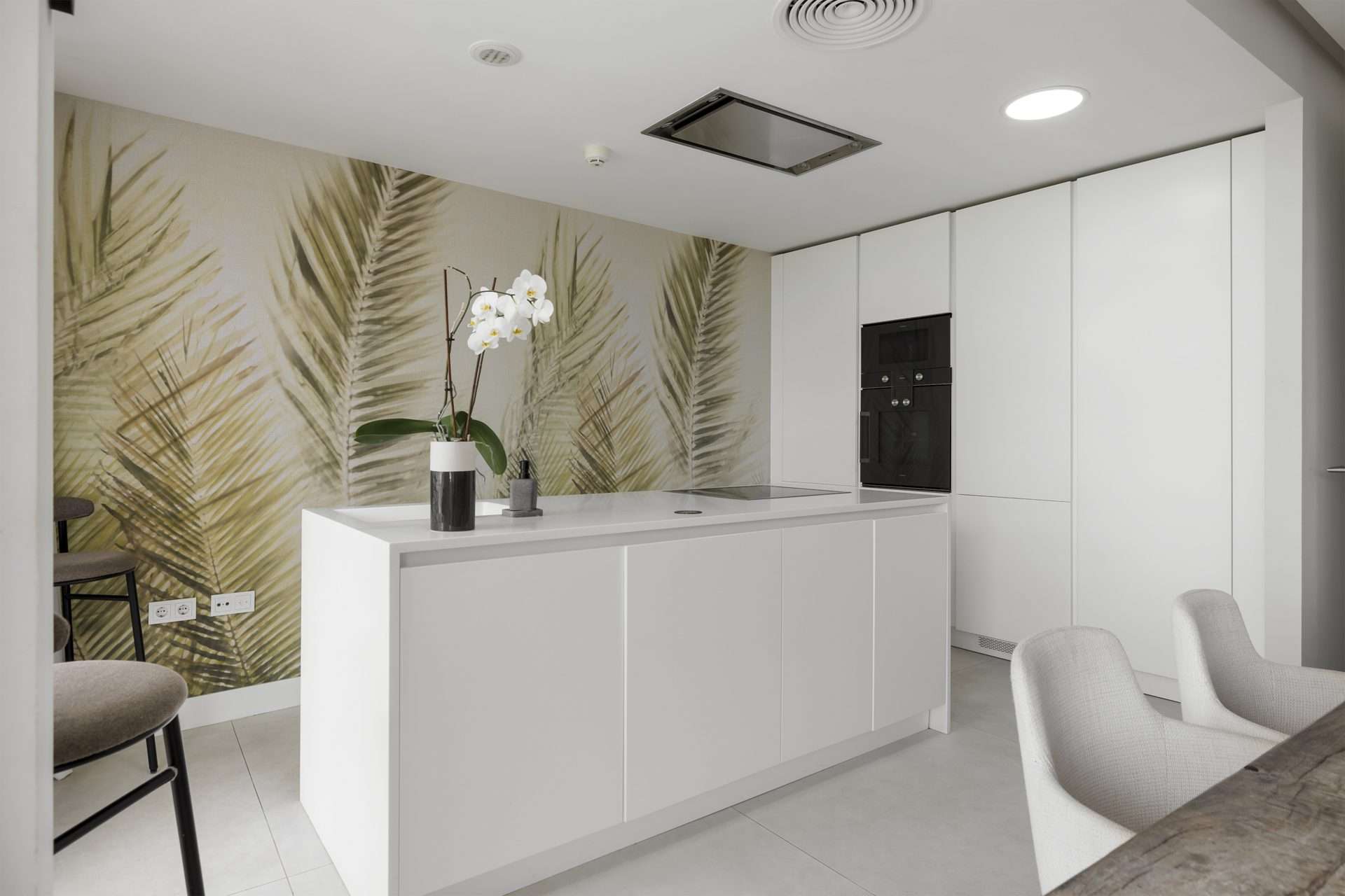 Luxury Beachfront Apartment in Estepona, The Edge - Photo 6