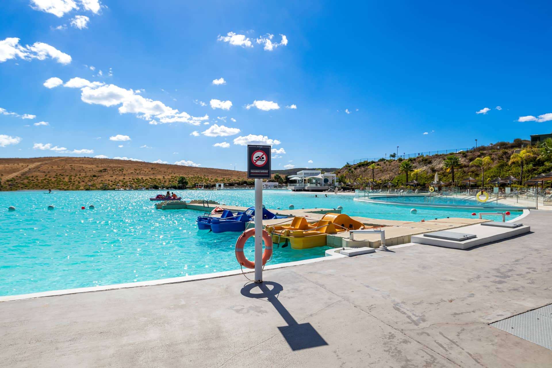 Modern 2-Bedroom Ground Floor Apartment in Alcazaba Lagoon, Casares – Your Private Oasis Near Estepona - Photo 4