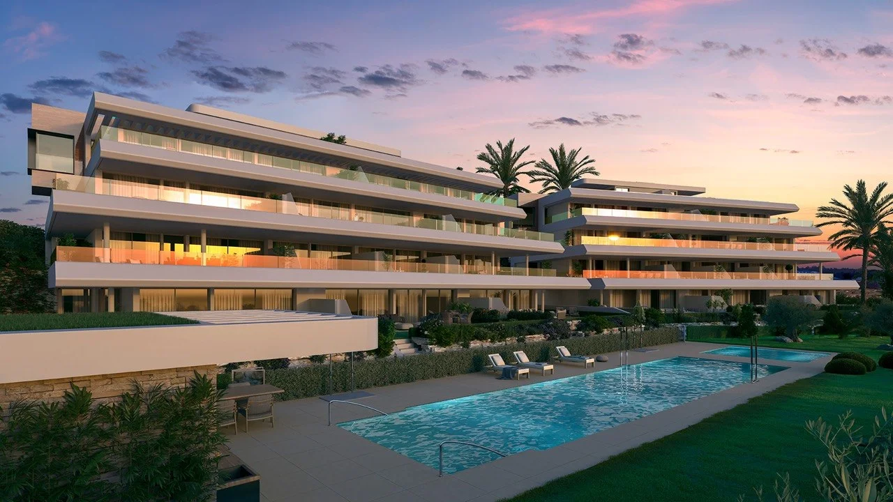 New Ground Floor Apartment in Estepona with Private Garden - Photo 3