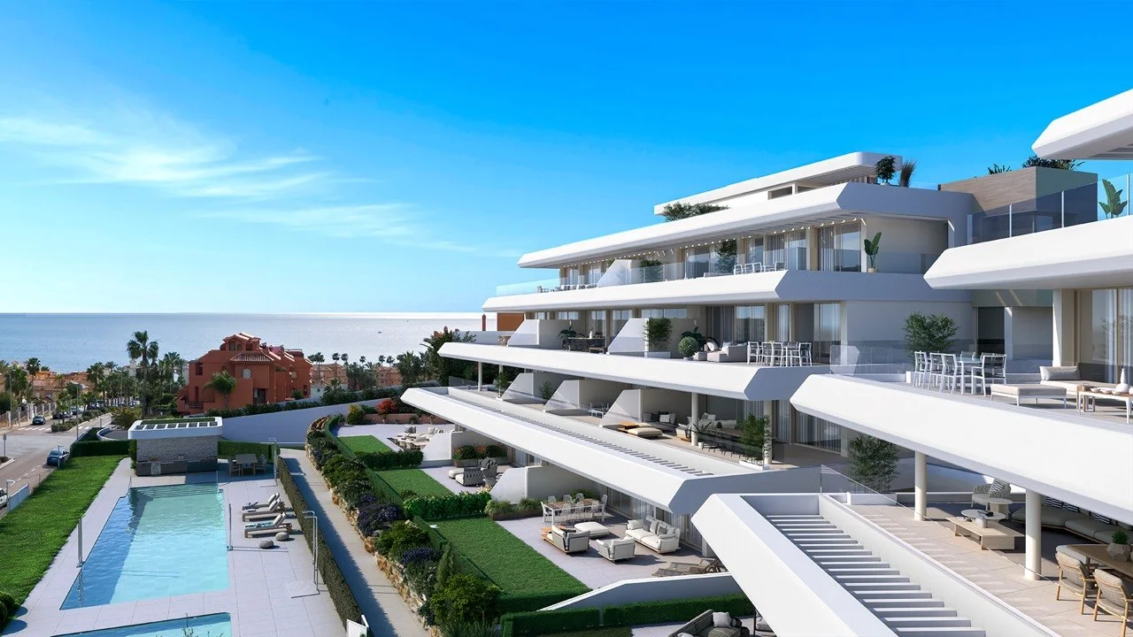 New Ground Floor Apartment in Estepona with Private Garden - Photo 5