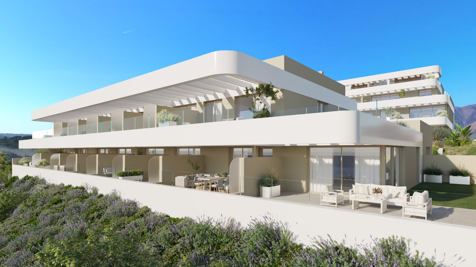 Azure Coastline Ascendant: A Precision-Engineered Estepona Residence - Photo 2