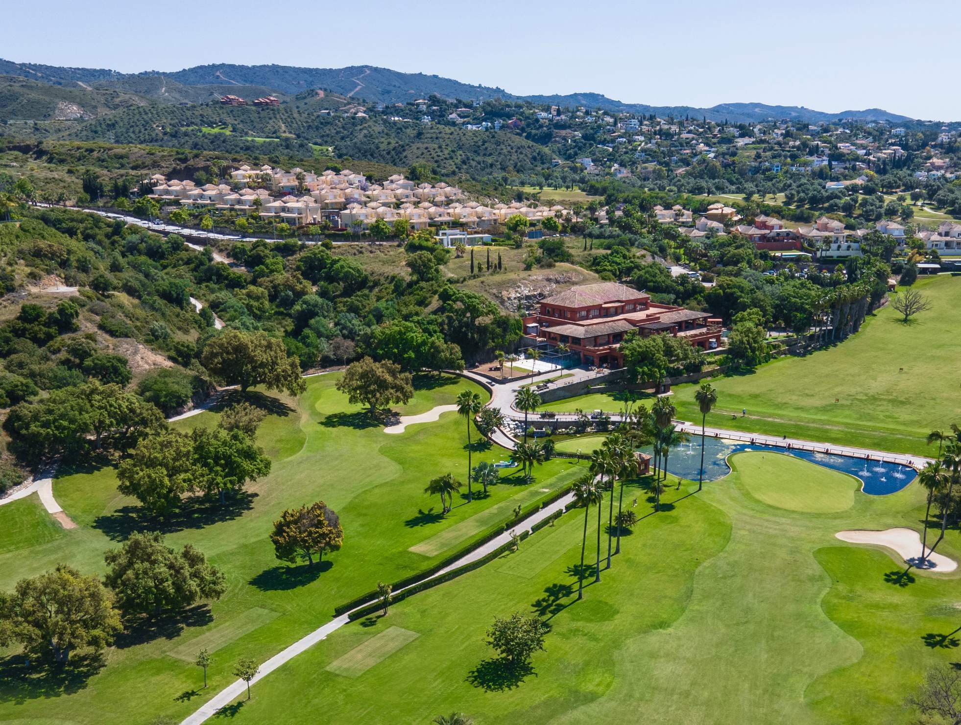 Marbella Coastal Engineering: A Precision Residence - Photo 3