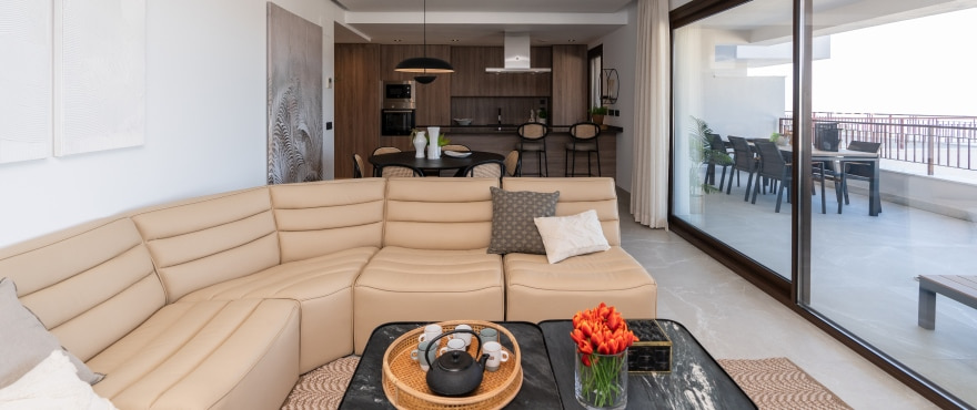 Luxury Apartments in Benahavís: Panoramic Sea and Golf Valley Views