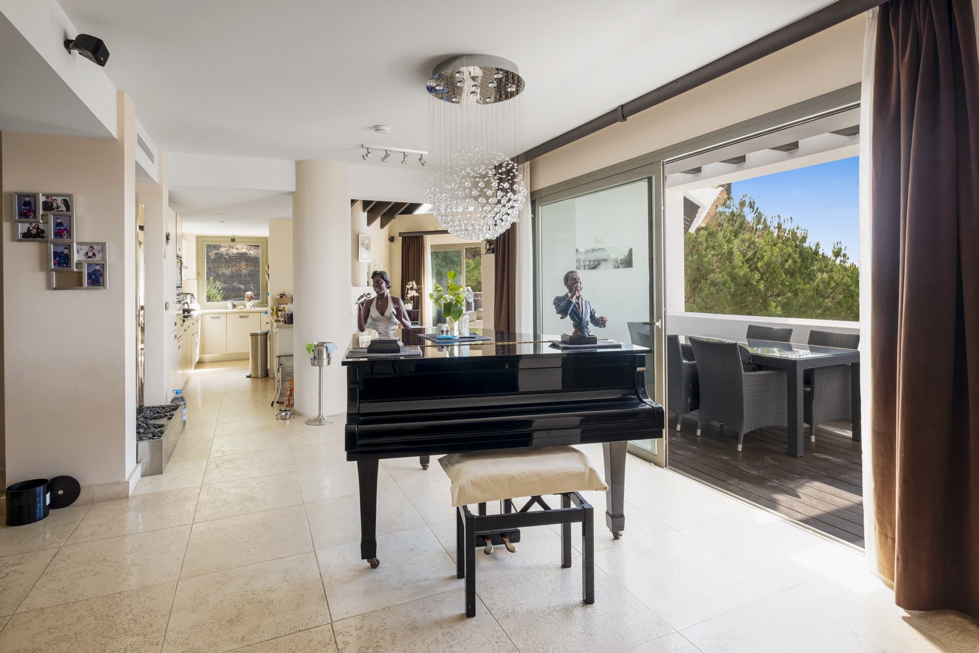 Exquisite Duplex Penthouse: Panoramic Views & Private Wellness in Los Flamingos - Photo 5
