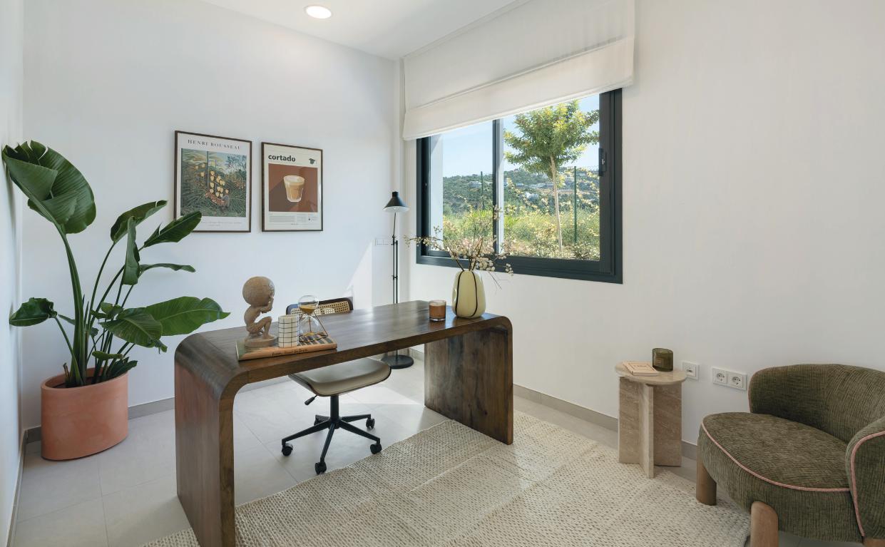 Contemporary 4-Bedroom Villa in Río Real - Photo 6